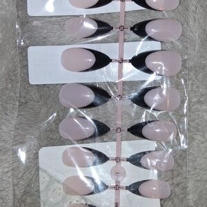 Elegant Nude and Black Press-On Nails
